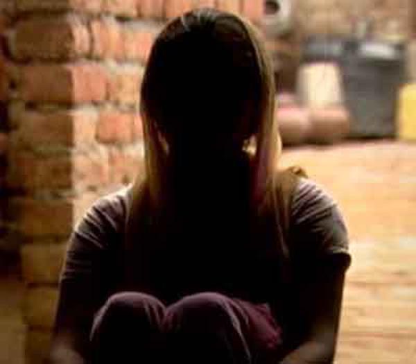 minor pregnent girl treatment