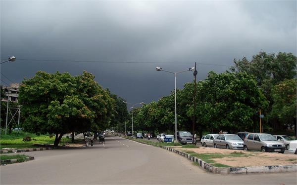 raining in chandigarh
