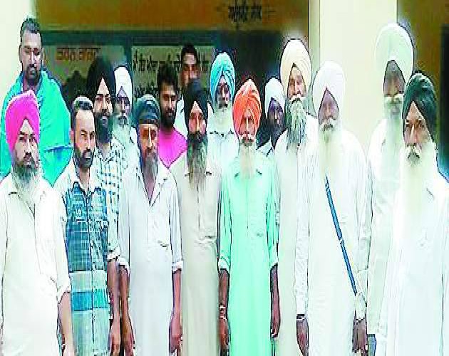 ਸਕੂਲ ''ਚ ਸਟਾਫ ਦੀ ਘਾਟ ਕਾਰਨ ਬੱਚਿਆਂ ਦਾ ਭਵਿੱਖ ਹਨੇਰੇ ''ਚ