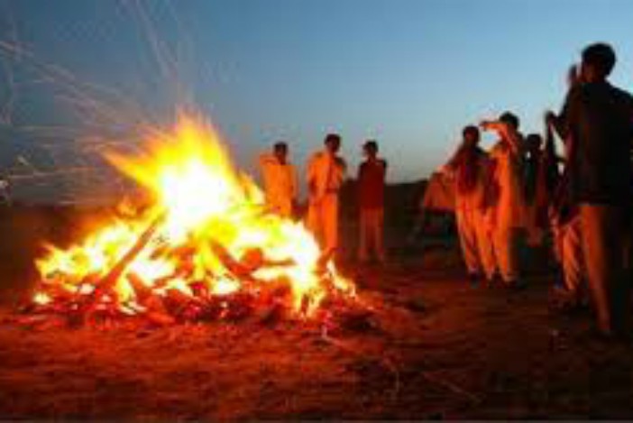 ਤਿੰਨ ਲੜਕੀਆਂ ਦੀ ਇਕੱਠੇ ਨਿਕਲੀ ਅੰਤਿਮ ਯਾਤਰਾ, ਸਾਰੇ ਪਿੰਡ ਵਾਸੀ ਹੋਏ ਭਾਵੁਕ