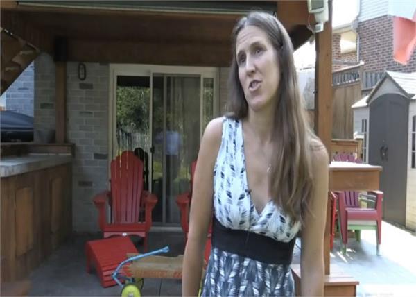 woman s 40 year old childhood wagon found at garage sale