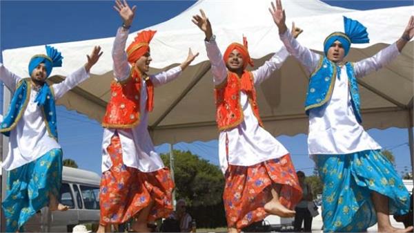 in these cities of foreign countries punjabis have living easy life