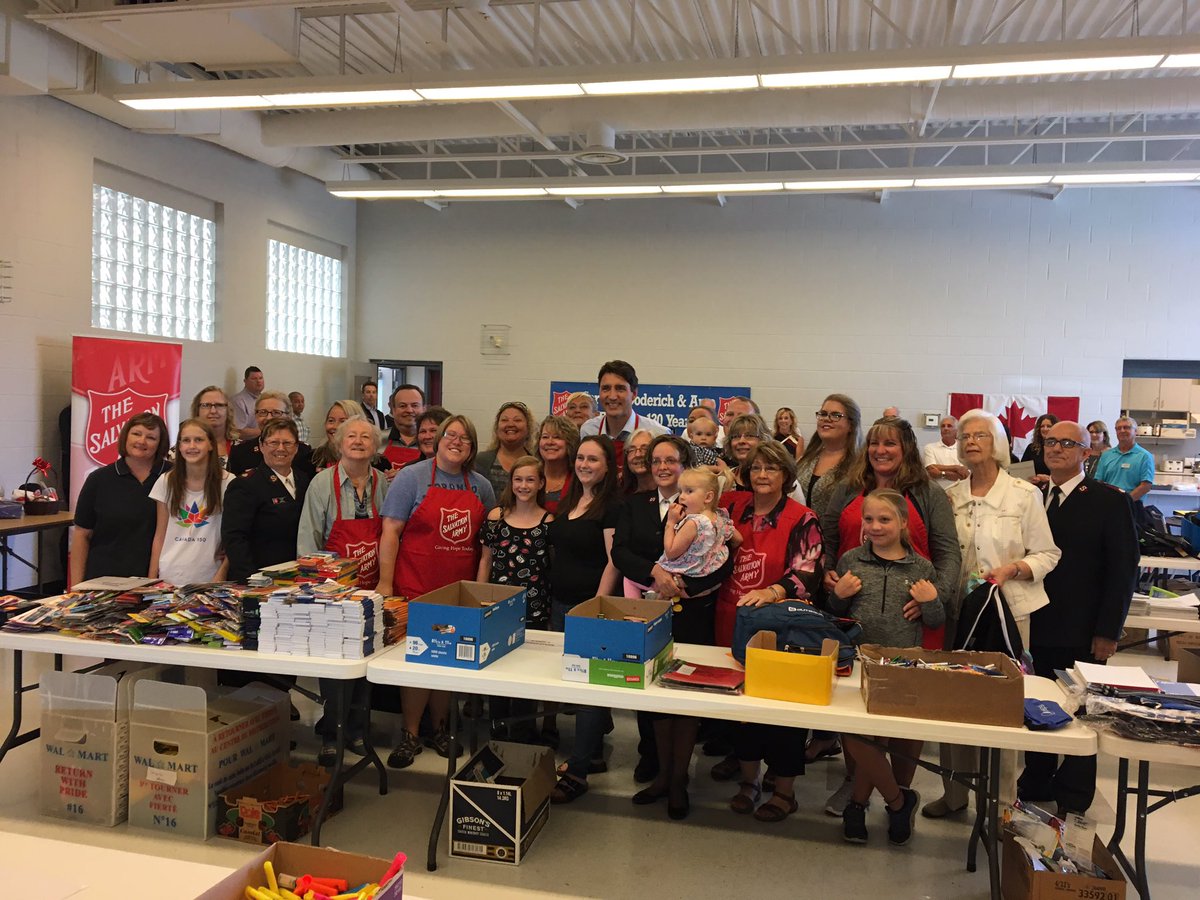 ਕੈਨੇਡਾ ਦੇ ਪੀ. ਐੱਮ. ਟਰੂਡੋ ਨੇ ਲੋਕਾਂ ਨੂੰ ਕਰ ਦਿੱਤਾ ਹੈਰਾਨ, ਇਸ ਕੰਮ ''ਚ ਕੀਤੀ ਮਦਦ