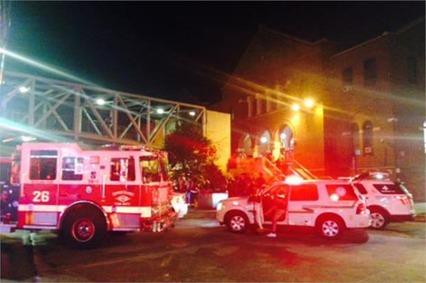 33 injured in train collision in railway station in us