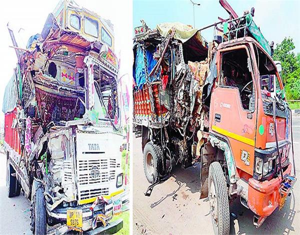 four injured in canter truck collision