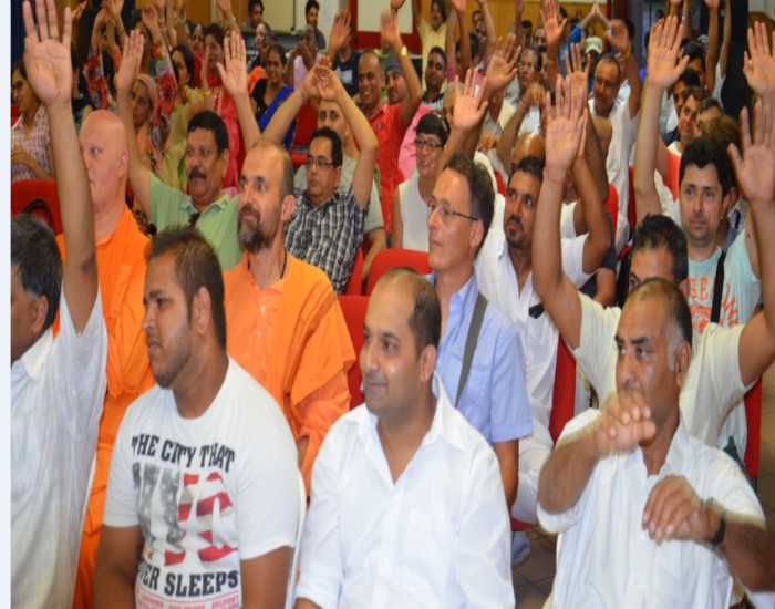 ਪ੍ਰਮਾਤਮਾ ਨੂੰ ਜਾਨਣ ਲਈ ਗੁਰੂ ਜਰੂਰੀ - ਸਾਧਵੀ ਪ੍ਰਿਯਾ