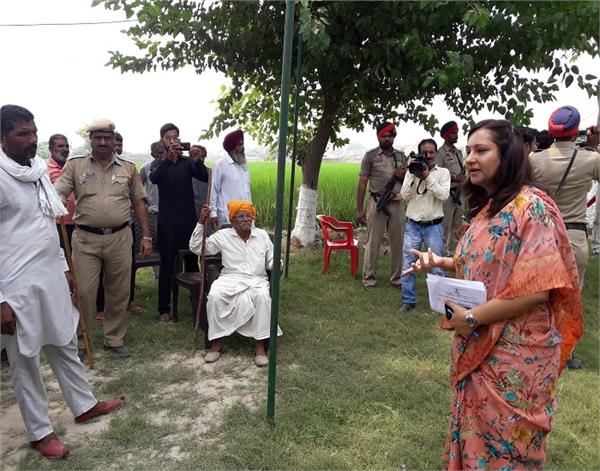 district deputy commissioner isha kalia