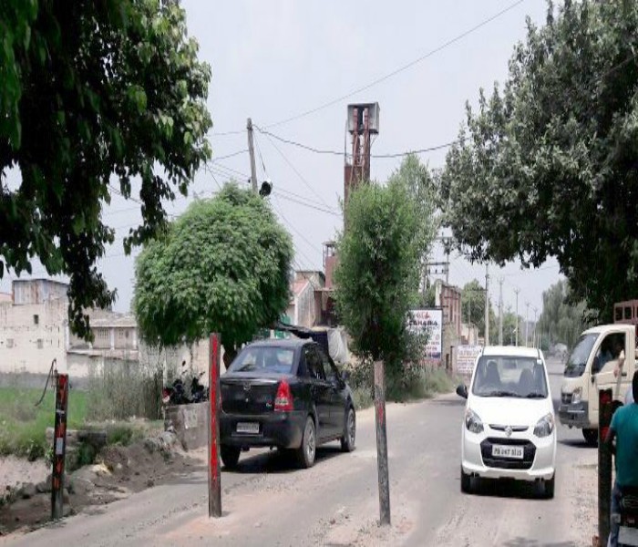 ਜੈਤੋ ਰੋਡ ''ਤੇ ਬਣੇ ਪੁਲ ਦੇ ਧਸਣ ਕਾਰਨ ਵਿਭਾਗ ਨੇ ਕੁਝ ਇਸ ਤਰ੍ਹਾਂ ਵੱਡੇ ਵਾਹਨਾਂ ਦੇ ਲੰਘਣ ''ਤੇ ਲਗਾਈ ਰੋਕ