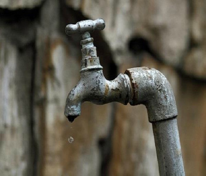 ਸ਼ਤਾਬਦੀ ਦੇ ਡੱਬੇ ''ਚ ਆਈ ਪਾਣੀ ਦੀ ਕਮੀ, ਮਚੀ ਹਲਚਲ