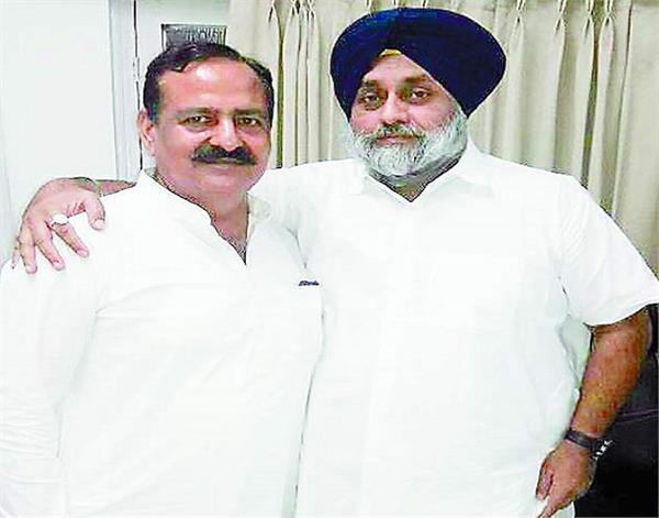 mla narang met the former deputy chief minister sukhbir singh badal