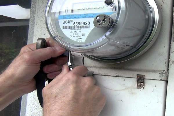 200 consumers electric power board cut connection