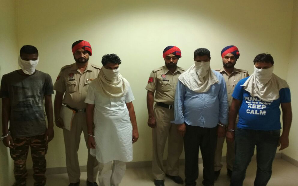 12 ਕਿਲੋ ਅਫੀਮ ਅਤੇ ਨਜਾਇਜ਼ ਅਸਲਾ ਸਮੇਤ ਚਾਰ ਗ੍ਰਿਫਤਾਰ