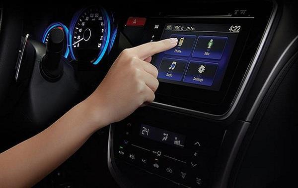 Touch Screen Infotainment ਸਿਸਟਮ ਨਾਲ ਲੈਸ ਹਨ ਇਹ 5 ਸਸਤੀਆਂ ਕਾਰਾਂ