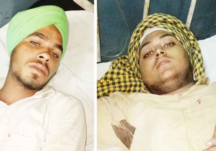 ਸੜਕ ਹਾਦਸੇ ''ਚ 2 ਨੌਜਵਾਨ ਜ਼ਖਮੀ