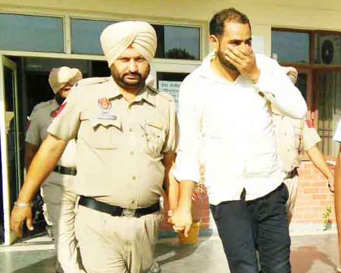 4 ਮੈਂਬਰੀ ਖਤਰਨਾਕ ਗੈਂਗ ਬੇਨਕਾਬ, 1 ਗ੍ਰਿਫਤਾਰ, 3 ਫਰਾਰ