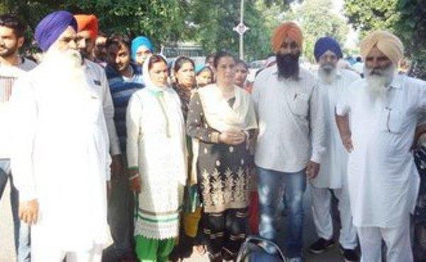 teachers do not want to be given to women education providers