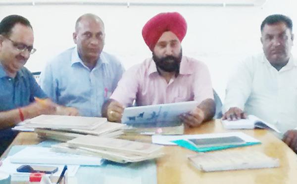 district education reform committee supervises government schools