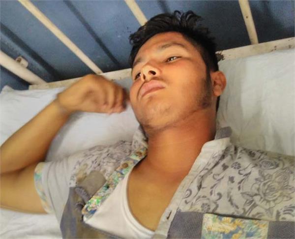 2 youngsters beaten on private buses