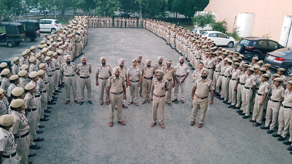 ਕਿਸਾਨ ਆਗੁਆਂ ਤੇ ਕਾਰਕੁਨਾਂ ਦੇ ਘਰਾਂ ''ਚ ਛਾਪੇਮਾਰੀ