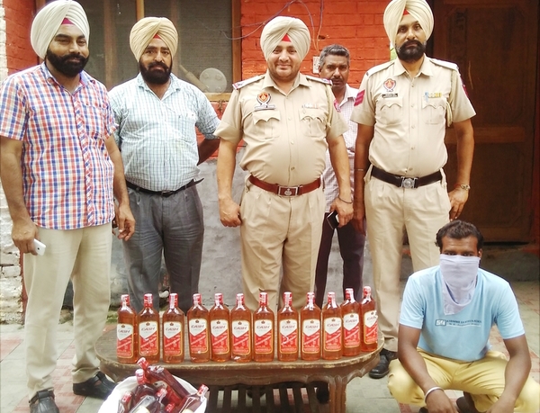 ਕਮਾਦ ''ਚੋਂ ਭਾਰੀ ਮਾਤਰਾ ''ਚ ਨਾਜਾਇਜ਼ ਸ਼ਰਾਬ ਬਰਾਮਦ
