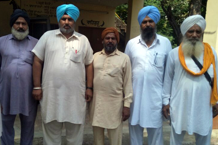 ਧੱਲੇਕੇ ਦੀਆਂ ਸ਼ਾਮਲਾਟ ਜ਼ਮੀਨਾਂ ''ਤੇ ਕਬਜ਼ੇ ਰੋਕਣ ''ਚ ਪੰਚਾਇਤ ਵਿਭਾਗ ''ਫੇਲ''