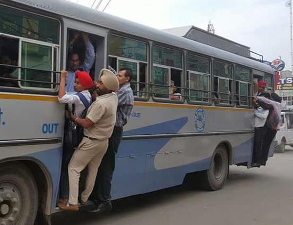 70k m students and employees who hang out in buses