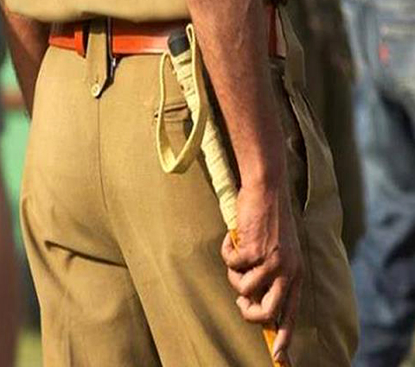 ਜ਼ਿਲਾ ਪੁਲਸ ਵੱਲੋਂ ਕਿਸਾਨਾਂ ਨੂੰ ਗ੍ਰਿਫਤਾਰ ਕਰਨ ਲਈ ਘਰਾਂ ਅਤੇ ਟਿਕਾਣਿਆਂ ''ਤੇ ਦਿਨ-ਰਾਤ ਛਾਪੇਮਾਰੀ ਜਾਰੀ