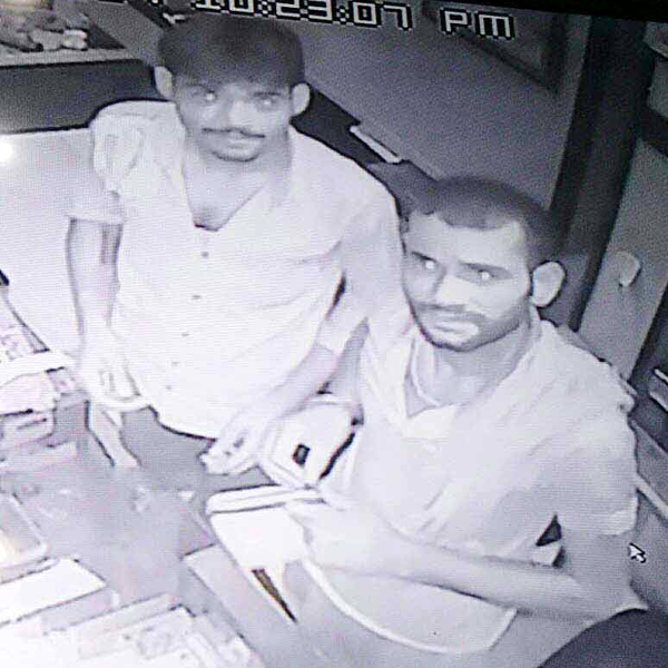 ਸ਼ਹਿਰ ਦੀ ਸੰਘਣੀ ਆਬਾਦੀ ''ਚੋਂ ਚੋਰਾਂ ਨੇ ਦੁਕਾਨ ਦੇ ਪਿਛਲੇ ਪਾਸਿਓਂ ਪਾੜ ਲਾ ਕੇ ਕੀਤੀ ਚੋਰੀ