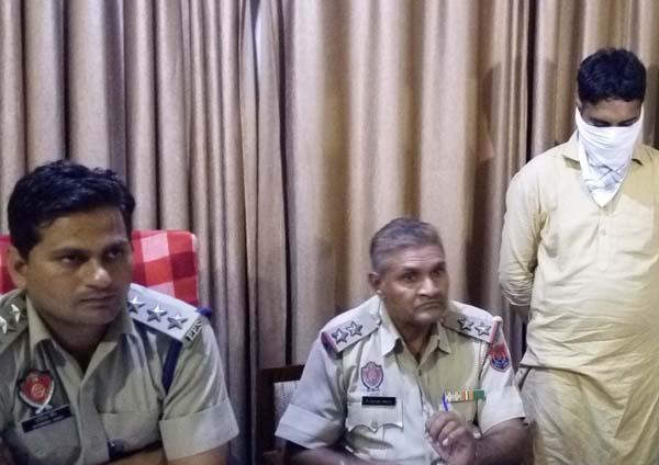 with rs 10 lakh heroin seized