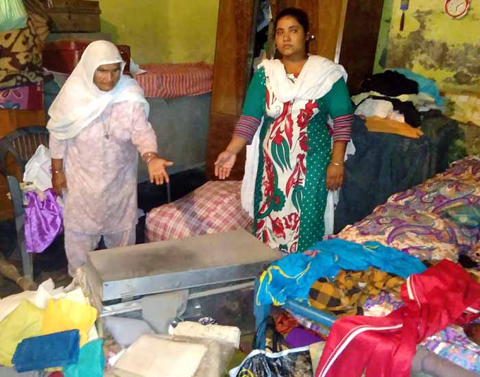 ਚੋਰਾਂ ਨੇ ਦਿਨ-ਦਿਹਾੜੇ ਉਡਾਏ ਗਹਿਣੇ ਅਤੇ ਨਕਦੀ