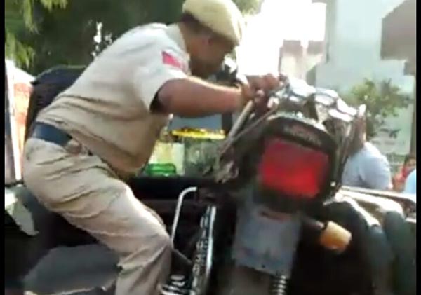 ਘਰ ''ਚੋਂ ਸਾਈਕਲ ''ਤੇ ਗੈਸ ਸਿਲੰਡਰ ਲੈ ਕੇ ਭੱਜਿਆ ਚੋਰ ਫੜਿਆ