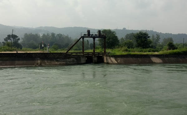 ਰੋਜ਼ਾਨਾ 207 ਮੈਗਾਵਾਟ ਬਿਜਲੀ ਊਰਜਾ ਪ੍ਰਦਾਨ ਕਰਨ ਵਾਲੀ ਨਹਿਰ ਦੀ ਹਾਲਤ ਖਸਤਾ