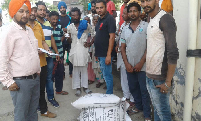 ਲਾਭਪਾਤਰੀਆਂ ਨੂੰ ਸਸਤੀ ਕਣਕ ਵੰਡੀ