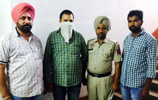 two arrested including 36 stomachs illegal liquor