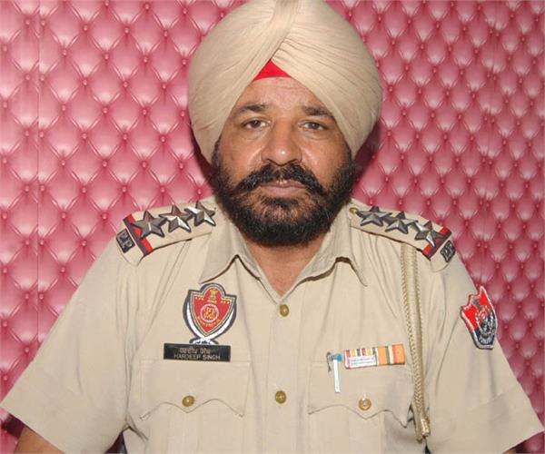 five persons register case against them  begin inquiry