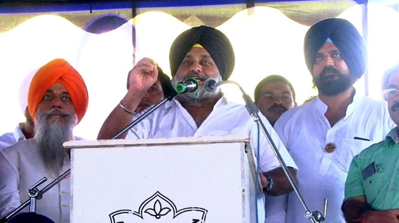 ਕੈਪਟਨ ਦੀ ਅਗਵਾਈ ਹੇਠ ਰਾਜ ਅੰਦਰ ਚਲ ਰਹੀ ਸਰਕਾਰ ਭ੍ਰਿਸ਼ਟ ਤੇ ਨਿਕੰਮੀ : ਸੁਖਬੀਰ ਬਾਦਲ