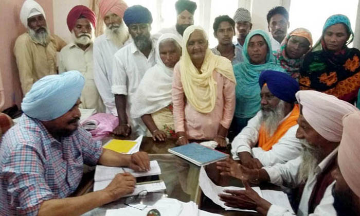 ਏਕਤਾ ਕਿਸਾਨ ਕਮੇਟੀ ਦਾ ਵਫਦ ਐੱਸ. ਡੀ. ਓ. ਨੂੰ ਮਿਲਿਆ
