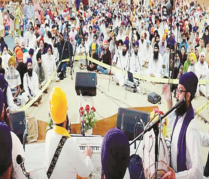 ਵਿਰੋਧ ਦੇ ਬਾਵਜੂਦ ਢੱਡਰੀਆਂ ਵਾਲਿਆਂ ਦੇ ਦੀਵਾਨ ''ਚ ਲੱਗੀ ਰੌਣਕ