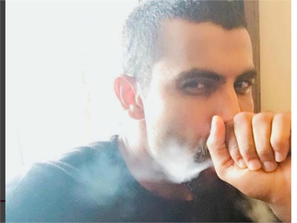jadeja shared controversial pictures on social media