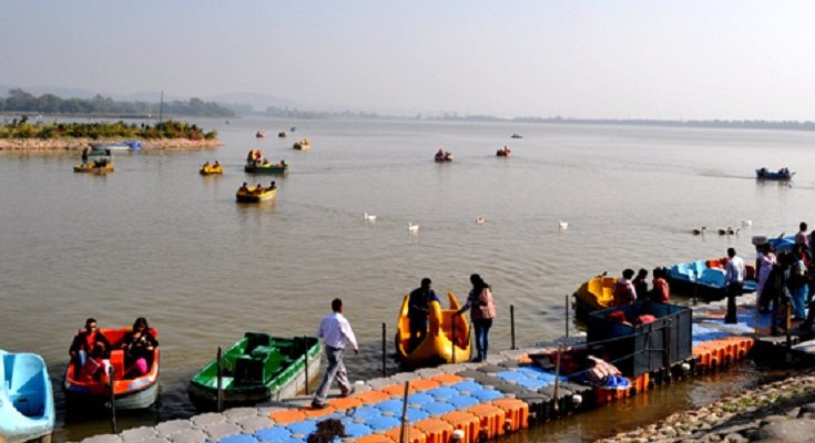 ਚੰਡੀਗੜ੍ਹ ਦੀ ਸ਼ਾਨ ''ਸੁਖਨਾ ਝੀਲ'' ਇਸ ਵਾਰ ਬਾਰਸ਼ ਦੇ ਪਾਣੀ ਨਾਲ ਭਰੀ, ਇੰਝ ਨਿਕਲੇਗਾ ਪੱਕਾ ਹੱਲ