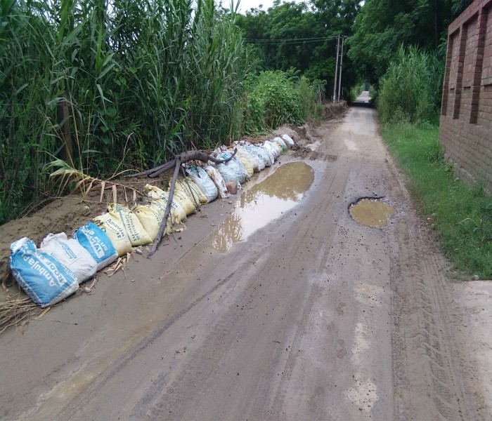 ਮੀਂਹ ਨੇ ਵਿਗਾੜੀ ਸੜਕਾਂ ਦੀ ਹਾਲਤ