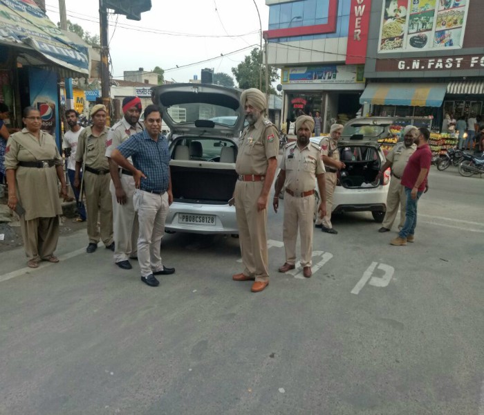 ਲੁਟੇਰਿਆਂ ਦੀ ਭਾਲ 'ਚ ਪੁਲਸ ਦੀ ਤਲਾਸ਼ੀ ਮੁਹਿੰਮ ਜਾਰੀ