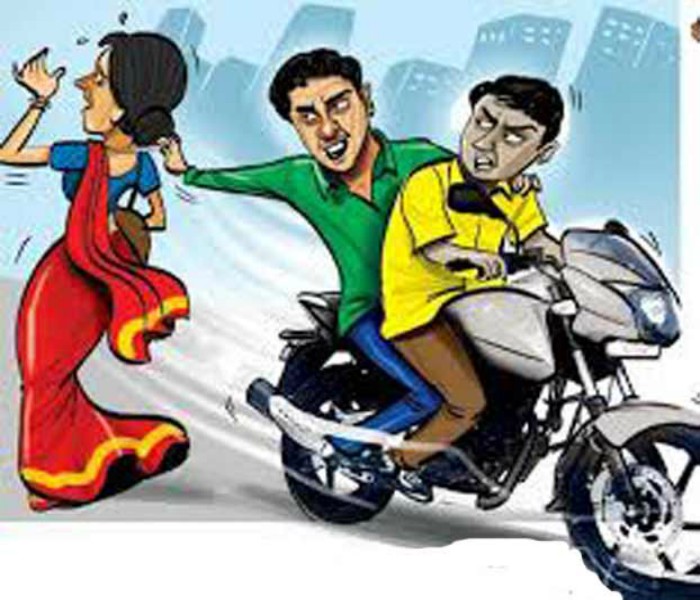 ਬਜ਼ੁਰਗ ਔਰਤ ਦੀਆਂ ਸੋਨੇ ਦੀਆਂ ਵਾਲੀਆਂ ਝਪਟੀਆਂ