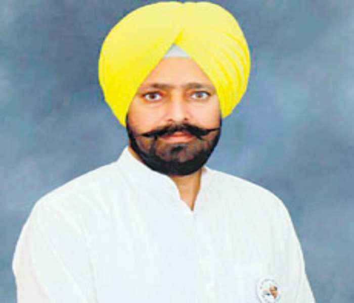 ਗਰੀਬਾਂ ਦੇ ਹੱਕ ਦਿਵਾਉਣ ਲਈ ਹਰ ਤਰ੍ਹਾਂ ਦਾ ਸੰਘਰਸ਼ ਕਰਨ ਲਈ ਤਿਆਰ : ਲਖਵੀਰ ਸਿੰਘ
