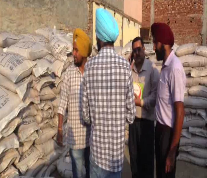 ਵਿਜੀਲੈਂਸ ਵਿਭਾਗ ਨੇ ਆਟਾ ਚੱਕੀ ''ਤੇ ਕੀਤੀ ਰੇਡ, ਆਟਾ ਦਾਲ ਸਕੀਮ ਤਹਿਤ ਵੰਡੀ ਗਈ 1890 ਬੋਰੀਆਂ ਕਣਕ ਬਰਾਮਦ