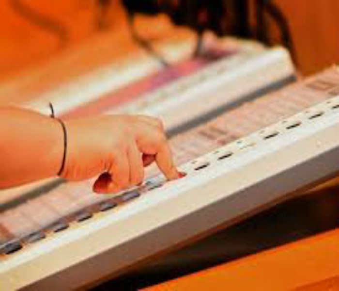 ਗੁਰਦਾਸਪੁਰ ਉੱਪ ਚੋਣ ਨੂੰ ਦੇਖਦਿਆਂ ਭਾਰਤ-ਪਾਕਿ ਸਰਹੱਦ ''ਤੇ ਚੌਕਸੀ ਵਧੀ