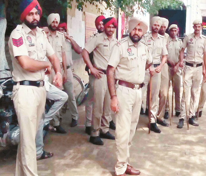 ਬੁਲਟ ਮੋਟਰਸਾਈਕਲਾਂ ''ਤੇ ਪਟਾਕੇ ਪਾਉਣ ਵਾਲਿਆਂ ''ਤੇ ਕੱਸਿਆ ਸ਼ਿਕੰਜਾ