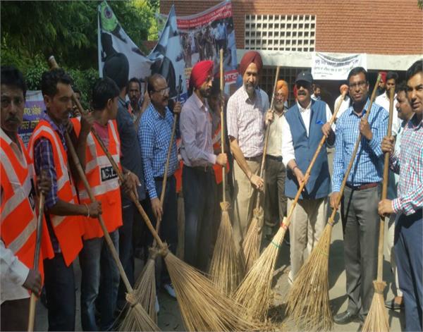 ludhiana  corporation  department