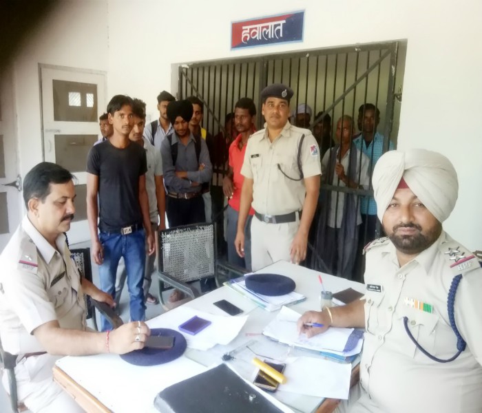 ਰੇਲਵੇ ਮੈਜਿਸਟਰੇਟ ਜਾਂਚ ਮੁਹਿੰਮ ''ਚ 126 ਫੜੇ,  23, 200 ਰੁਪਏ ਜ਼ੁਰਮਾਨਾ ਵਸੂਲਿਆ