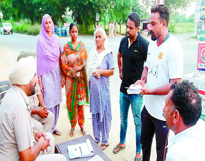 ਆਪਣੀ ਹੀ ਜ਼ਮੀਨ ''ਤੇ ਹੱਕ ਲੈਣ ਲਈ ਪੁਲਸ ਥਾਣੇ ਤੇ ਚੌਕੀ ''ਚ ਖਾ ਰਿਹਾ ਹਾਂ ਧੱਕੇ, ਨਹੀਂ ਮਿਲ ਰਿਹਾ ਨਿਆਂ : ਮਨਜੀਤ